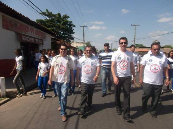 Prefeito Gilberto Junior participa do encerramento da Semana do Trânsito.(Imagem:Marcelo Roxo)