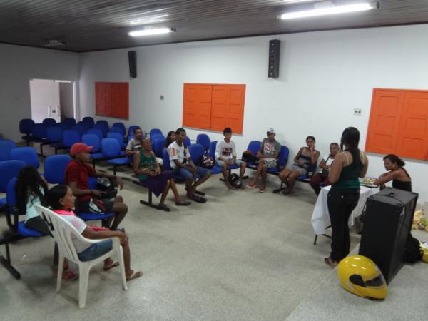 Organizadores de quadrilhas de Floriano participam de reuni&atilde;o.(Imagem:FlorianoNews)