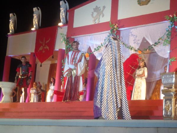 18ª edição do espetáculo da Paixão de Cristo de Floriano emociona multidão