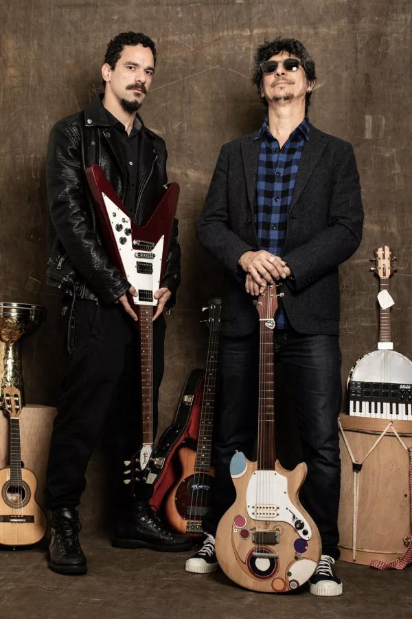Pedro Luís e Yuri Queiroga surfam na onda do álbum-concerto Terral