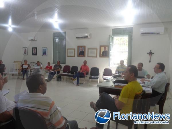 Diocese de Floriano realiza reunião geral do Clero.(Imagem:FlorianoNews)
