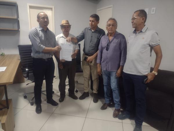 Líderes locais se reúnem com presidente da Câmara para discutir segurança pública em Floriano
