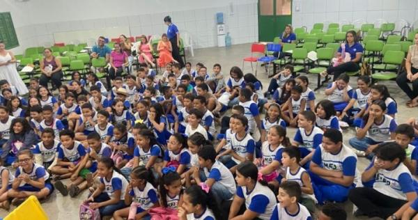BiblioSesc leva encanto e imaginação para alunos de Buriti dos Lopes