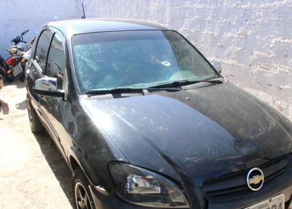 Casal é executado a tiros dentro de carro na Zona Sul de Teresina