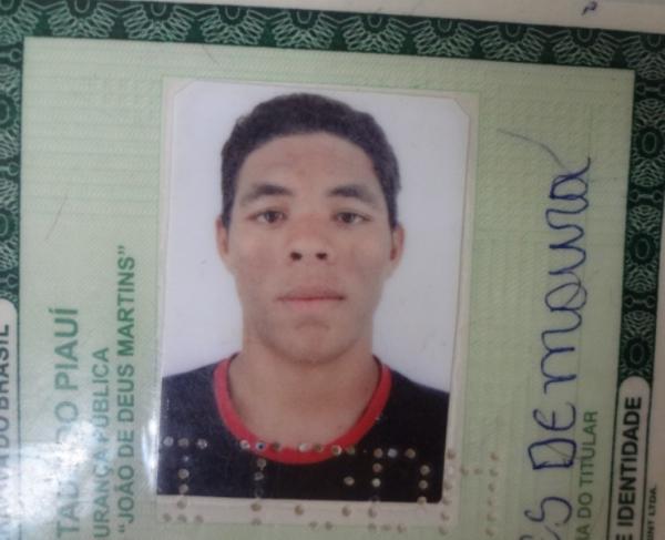Encontrado o corpo do rapaz que se afogou no Rio Parnaíba.(Imagem:FlorianoNews)