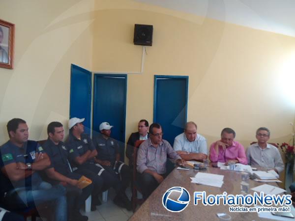 Administra&ccedil;&atilde;o municipal se re&uacute;ne com SUTRAN, C&acirc;mara e MP.(Imagem:FlorianoNews)