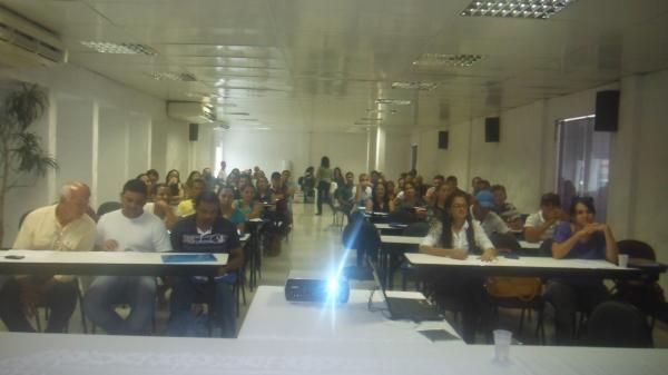 Vigil&acirc;ncia Sanit&aacute;ria realiza curso de capacita&ccedil;&atilde;o em Floriano.(Imagem:FlorianoNews)