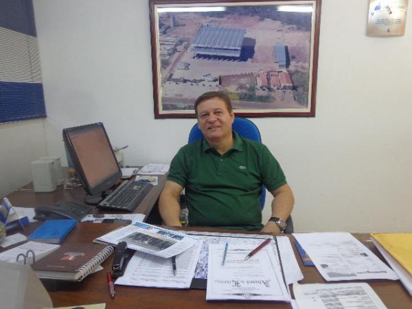 Grupo Jorge Batista recebeu Pr&ecirc;mio de Melhor Atacadista e Distribuidor 2013.(Imagem:FlorianoNews)