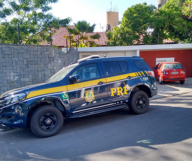 MPE deflagra operação em secretarias do Estado e apreende computadores