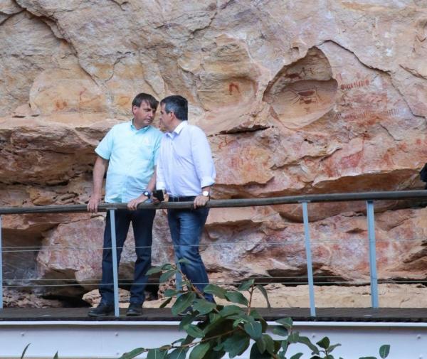 Senador Ciro ao lado de Bolsonaro, em visita ao Parque Nacional da Serra da Capivara, no Piau&iacute;.(Imagem:Divulga&ccedil;&atilde;o/Ciro Nogueira)