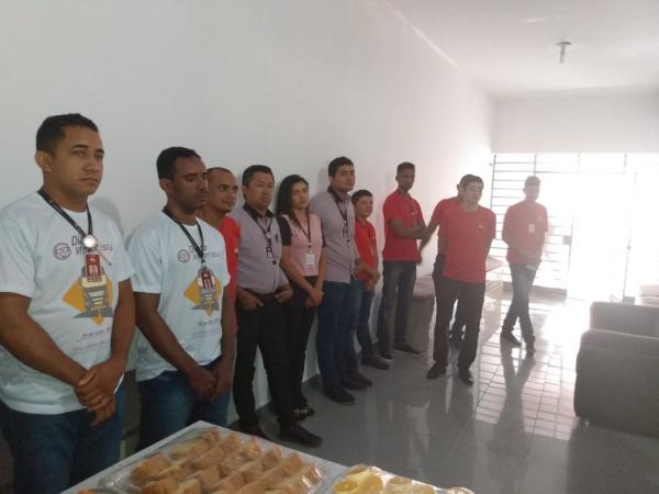  Dia do motorista &eacute; celebrado com homenagens e caf&eacute; da manh&atilde; no Armaz&eacute;m Para&iacute;ba.(Imagem:FlorianoNews)
