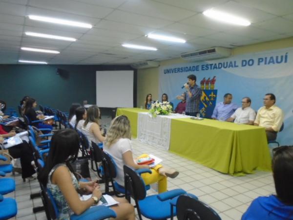 Secretaria de Saúde realiza atualização sobre mudanças no calendário de vacinação.(Imagem:FlorianoNews)