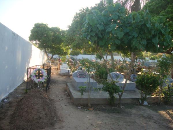 cemiterio alto da cruz(Imagem:reda&ccedil;&atilde;o)