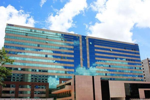 AGU aguarda dados para recorrer de suspensão de resultados do Sisu