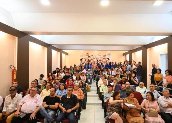 APL recebe 2&ordm; Encontro de Academias Cong&ecirc;neres e celebra lan&ccedil;amentos liter&aacute;rios em manh&atilde; de integra&ccedil;&atilde;o cultural(Imagem:Divulga&ccedil;&atilde;o)