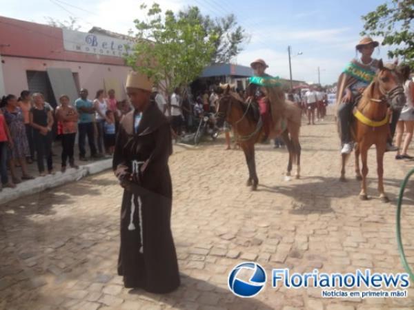 Cerim&ocirc;nia c&iacute;vica marca anivers&aacute;rio de S&atilde;o Francisco do Piau&iacute;.(Imagem:FlorianoNews)