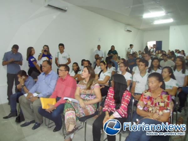 Rejane Dias visita instala&ccedil;&otilde;es do Centro de Educa&ccedil;&atilde;o Profissionalizante de Floriano.(Imagem:FlorianoNews)