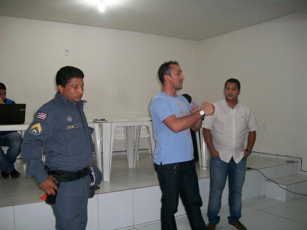 Pol&ecirc;mica e discuss&otilde;es marcam 1&ordf; reuni&atilde;o da COC em Bar&atilde;o de Graja&uacute;.(Imagem:FlorianoNews)
