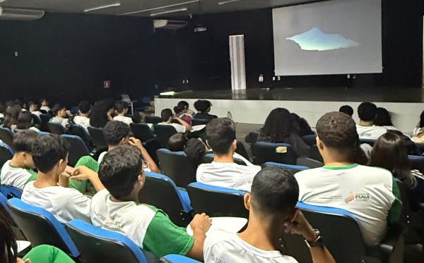 Estudantes da rede estadual exploram legado de Ni&egrave;de Guidon e descobrem riqueza arqueol&oacute;gica do Piau&iacute;(Imagem:Ascom Seduc)