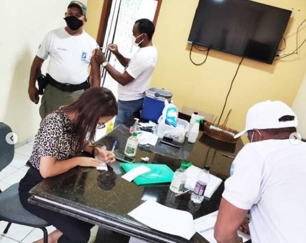 Policiais Militares do 3º BPM tomam a terceira dose da vacina contra Covid-19