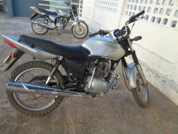 Plantão da PM registra roubo de duas motocicletas em Floriano