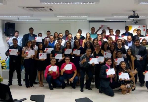 Solenidade marca formatura do curso Técnico de Rádio e TV em Floriano