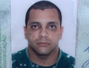 Ex-presidente da torcida Força Jovem Goiás é morto a tiros ao sair de casa
