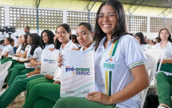 Seduc promove revisões para estudantes e formação de professores da 2ª Gerência Regional de Educação