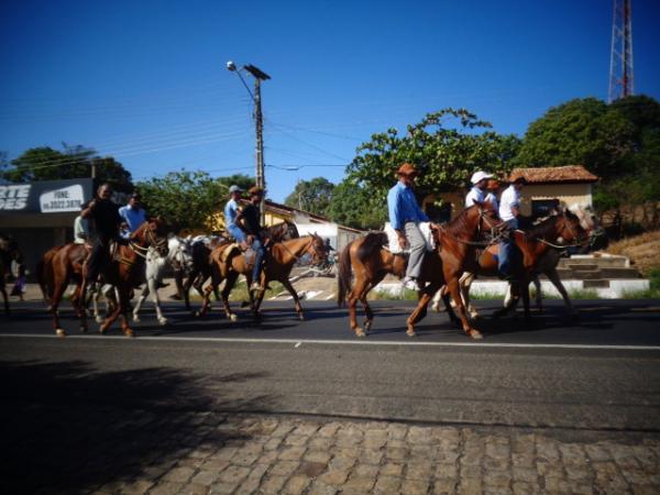 Cavalgada e missa abrem o Dia do Vaqueiro nos festejos de São Pedro de Alcântara