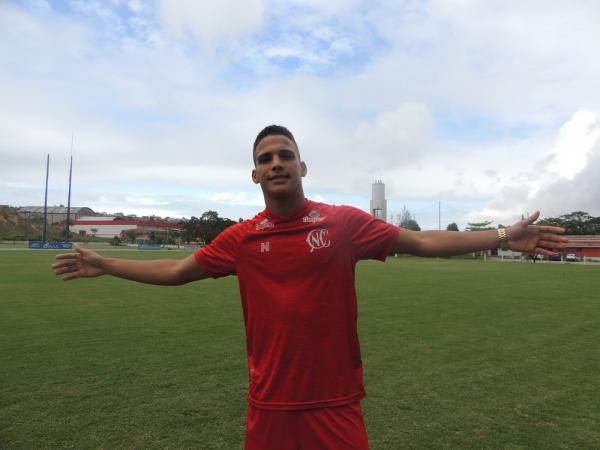 De peladeiro de praia à seleção Sub-18: quem é Thiago, a joia do Náutico na mira do Flamengo