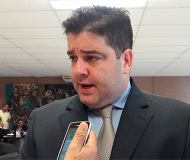 Crise no PSL deve levar Luís André para candidato de Firmino