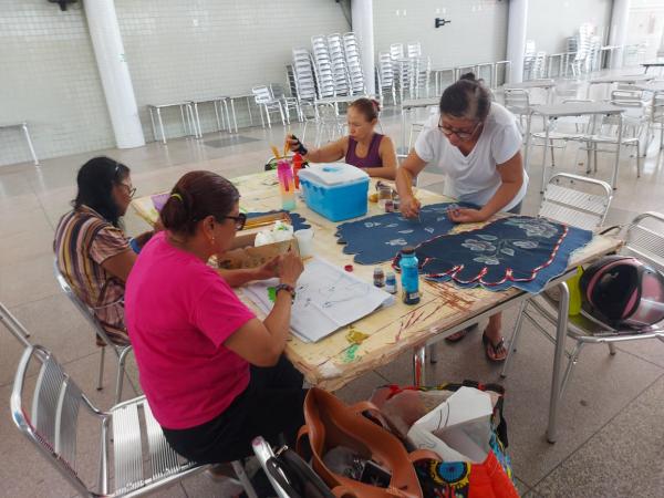 Promovendo o bem estar na terceira idade através da arte