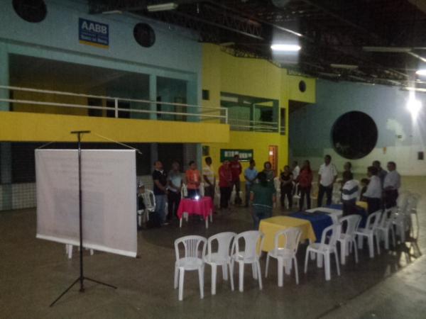 FAMEPI promoveu reunião para discutir problemas dos bairros de Floriano