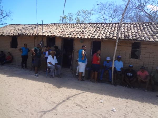Comunidade rural Pau de Leite festejou a chegada da energia el&eacute;trica.(Imagem:FlorianoNews)