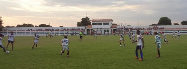 Movimenta&ccedil;&atilde;o dos jogadores agrada t&eacute;cnico Marc&atilde;o.(Imagem:Reinaldo Barros/Tribuna de Barras)