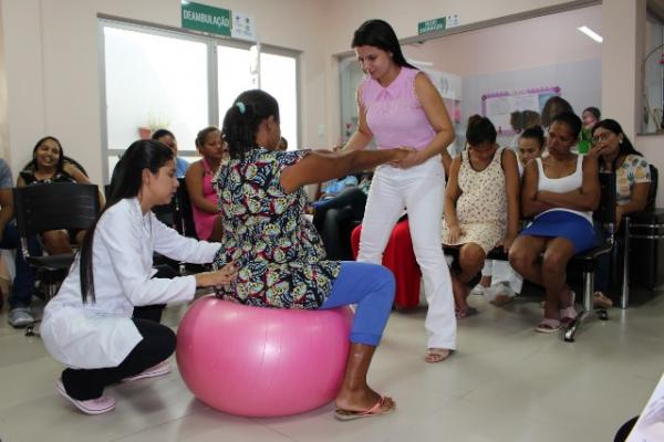 Mulheres participam de encontro sobre gesta&ccedil;&atilde;o e p&oacute;s-parto no Hospital de Floriano.(Imagem:FlorianoNews)