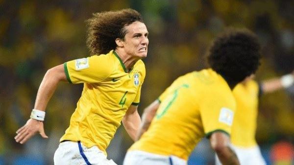 Brasil vence a Colômbia, empolga e vai à semi