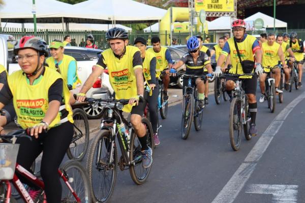 Passeio ciclístico encerra com sucesso a I Semana do Trânsito no Piauí