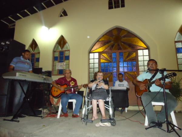 Cantora Maria Eliane faz grande show cat&oacute;lico em Floriano.(Imagem:FlorianoNews)