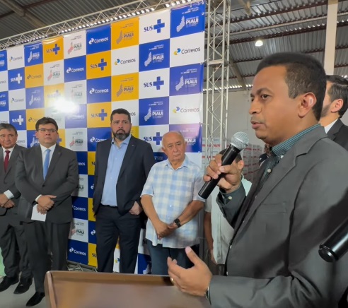 Dr. Francisco destaca parceria entre Governo do Piauí e Correios na distribuição de medicamentos