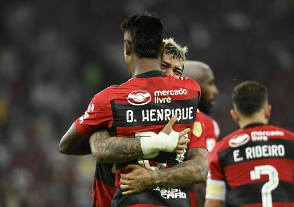 Análise: fusão BH-Gabigol salva um Flamengo amarrado pela retranca do Olimpia