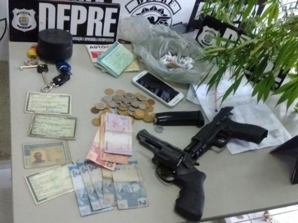 Polícia deflagra operação para coibir tráfico de drogas no Grande Dirceu