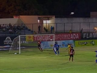Em noite iluminada, Edson Di marca dois e isola Flamengo-PI na liderança