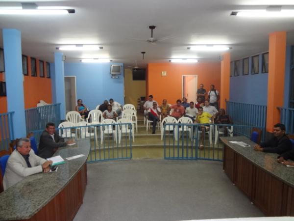 Sess&atilde;o solene marca abertura do ano legislativo na C&acirc;mara Municipal de Bar&atilde;o de Graja&uacute;.(Imagem:FlorianoNews)
