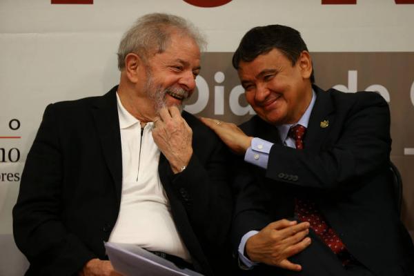Lula pede a Welington Dias para contornar arestas da frente ampla em ato por candidatura