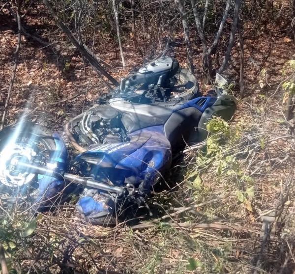 Homem é baleado e morto quando pilotava motocicleta levando adolescente na garupa, na BR-407 no PI