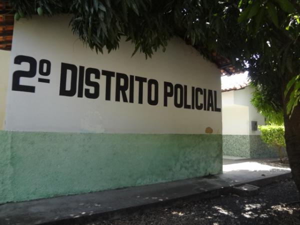 Moradores fazem apelo &agrave;s autoridades por policiamento no Conjunto Pedro Simpl&iacute;cio(Imagem:FlorianoNews)
