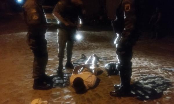 Homens são presos após fugir de abordagem policial em Floriano