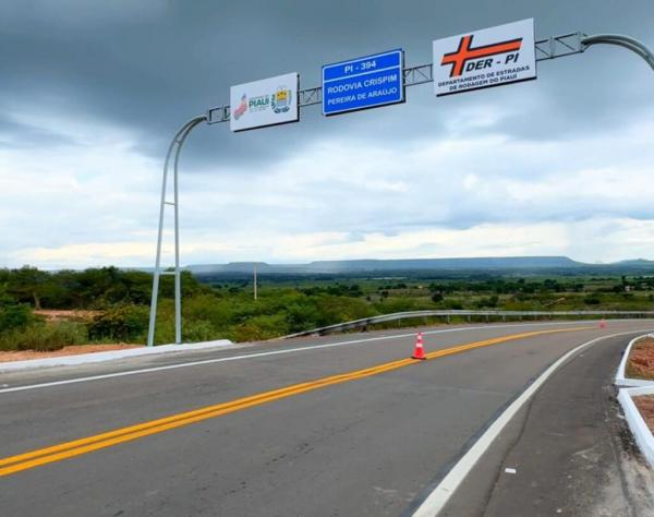 DER-PI entrega rodovias e pavimentação urbana nos municípios de Eliseu Martins e Colônia do Gurguéia