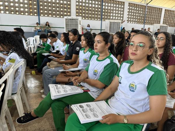 Pr&eacute;-Enem Seduc na Estrada chega ao munic&iacute;pio de Barras e re&uacute;ne mais de 660 estudantes.(Imagem:Divulga&ccedil;&atilde;o)